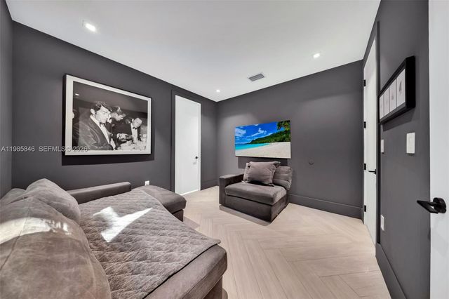 3510 Segovia St 3510, Coral Gables, FL 33134