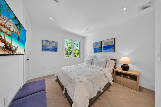 3510 Segovia St 3510, Coral Gables, FL 33134