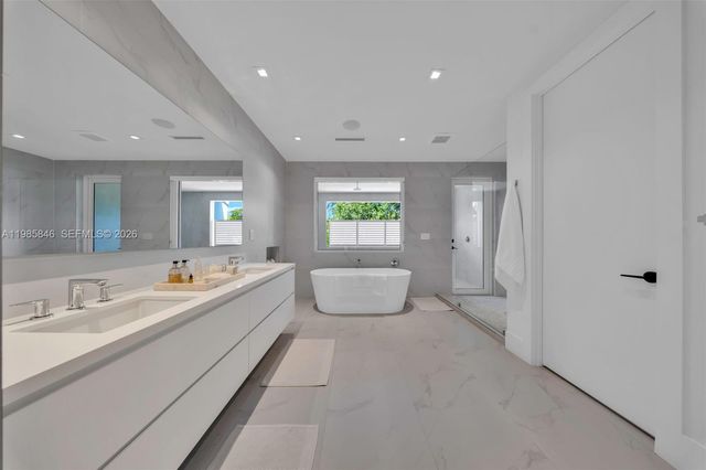 3510 Segovia St 3510, Coral Gables, FL 33134