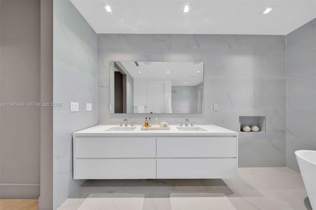 3510 Segovia St 3510, Coral Gables, FL 33134