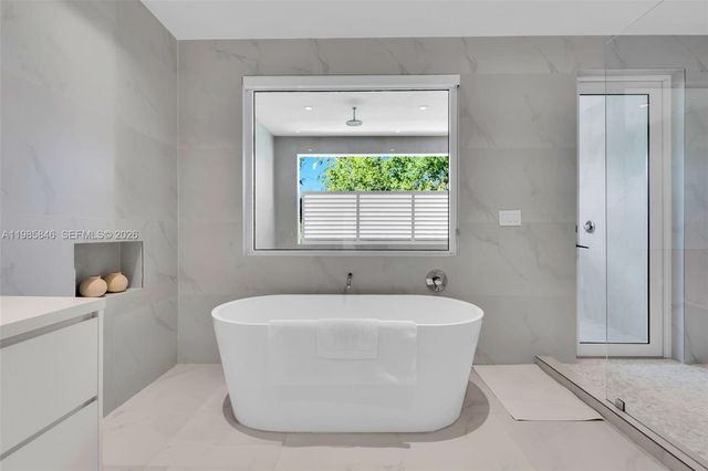 3510 Segovia St 3510, Coral Gables, FL 33134