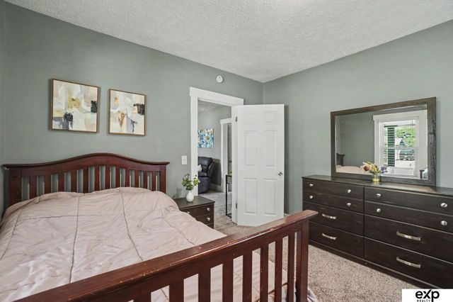 3027 Arcadia Avenue, Omaha, NE 68111