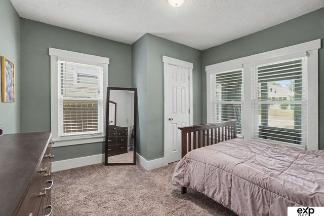 3027 Arcadia Avenue, Omaha, NE 68111