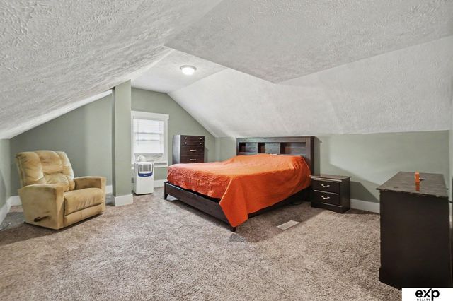 3027 Arcadia Avenue, Omaha, NE 68111