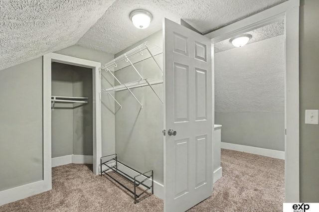 3027 Arcadia Avenue, Omaha, NE 68111