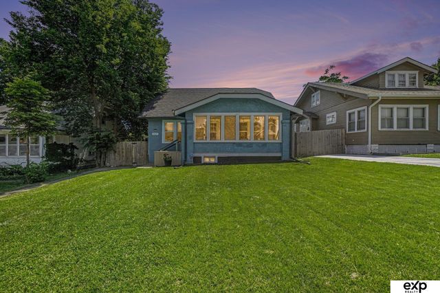 3027 Arcadia Avenue, Omaha, NE 68111