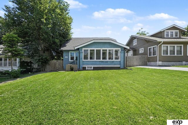 3027 Arcadia Avenue, Omaha, NE 68111