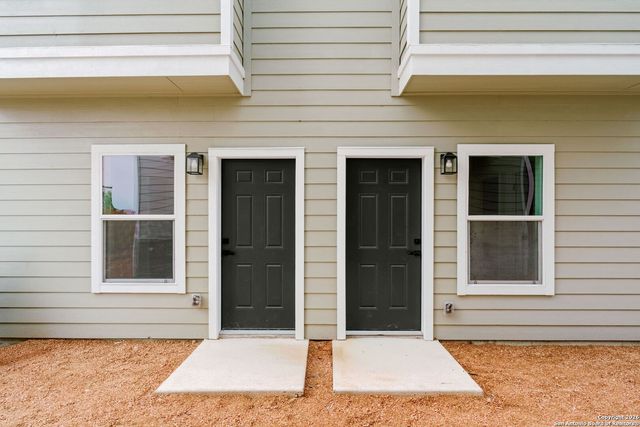 1510 S Walters 103,104, San Antonio, TX 78210