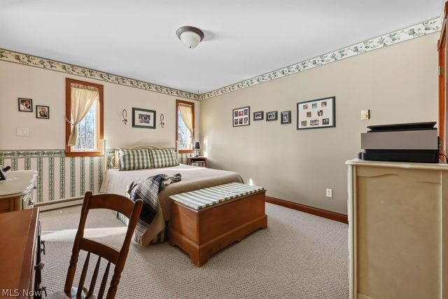 6122 Frederick Avenue NE, Alliance, OH 44601