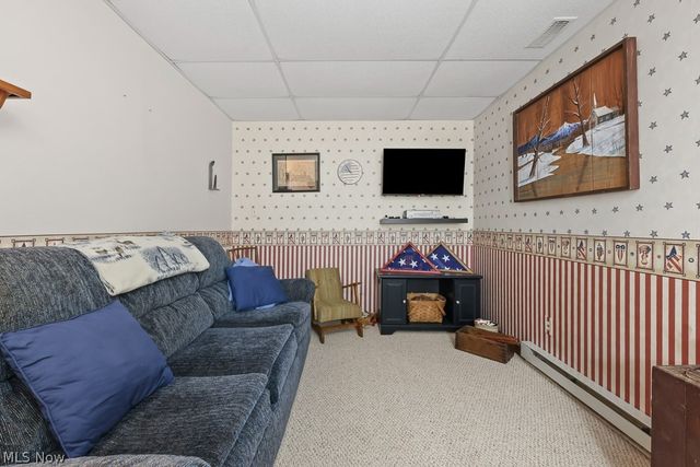 6122 Frederick Avenue NE, Alliance, OH 44601