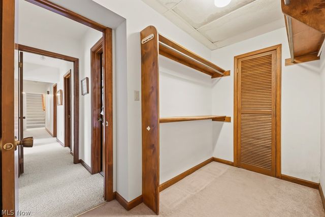 6122 Frederick Avenue NE, Alliance, OH 44601