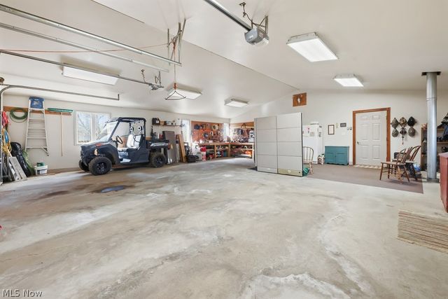 6122 Frederick Avenue NE, Alliance, OH 44601