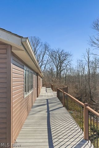 6122 Frederick Avenue NE, Alliance, OH 44601