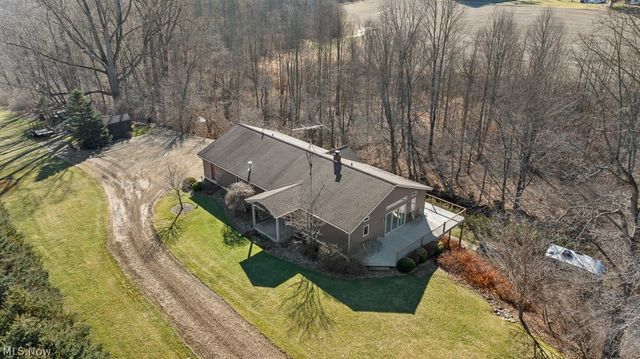 6122 Frederick Avenue NE, Alliance, OH 44601