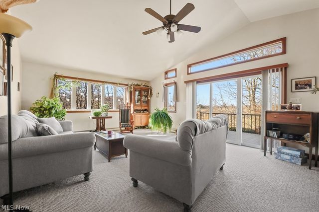 6122 Frederick Avenue NE, Alliance, OH 44601