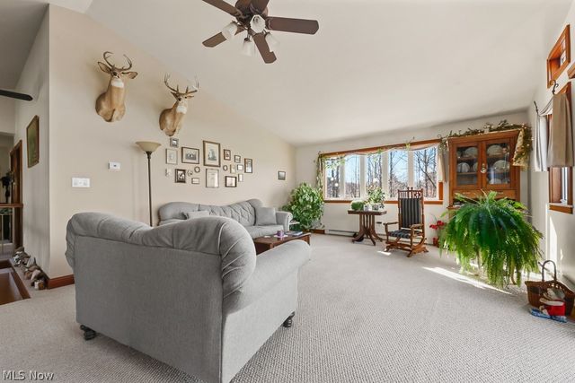 6122 Frederick Avenue NE, Alliance, OH 44601