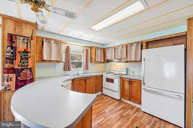 713 CYPRESS CT, North Wales, PA 19454