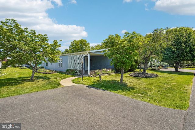 713 CYPRESS CT, North Wales, PA 19454