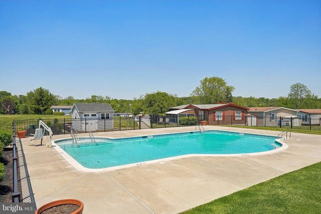 713 CYPRESS CT, North Wales, PA 19454