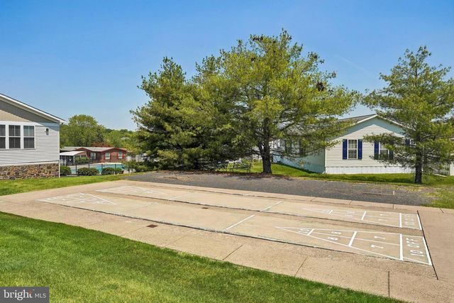 713 CYPRESS CT, North Wales, PA 19454