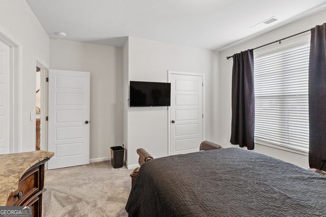 1553 Dover Creek Lane, Lawrenceville, GA 30045