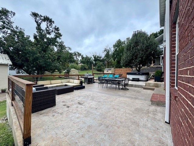 16597 Birch Lane, Rogers, AR 72756