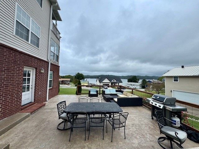 16597 Birch Lane, Rogers, AR 72756