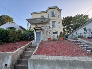 109 Arnold St, Revere, MA 02151