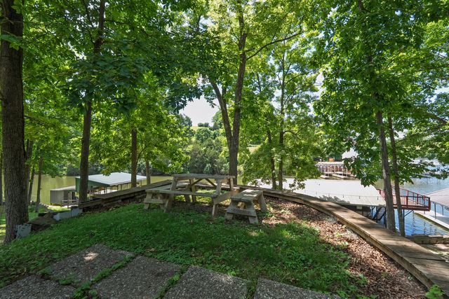 250 Ashcraft Road, Williamstown, KY 41097