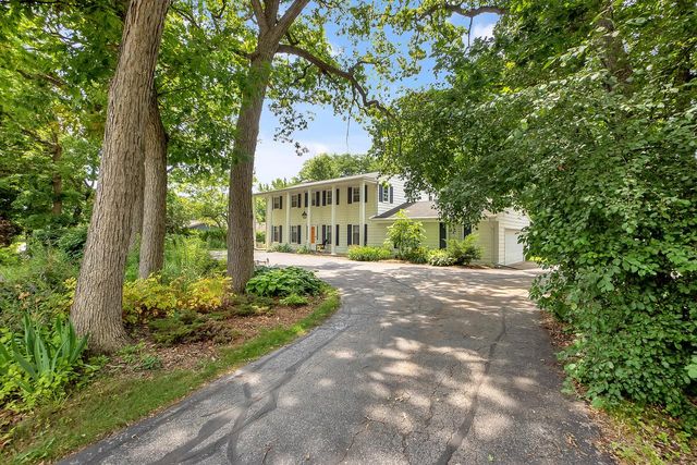 4445 Coral DRIVE, Brookfield, WI 53045