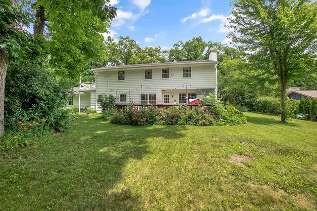 4445 Coral DRIVE, Brookfield, WI 53045