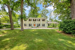 4445 Coral DRIVE, Brookfield, WI 53045