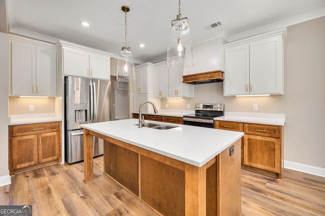 1134 River Oaks Road, Brunswick, GA 31523