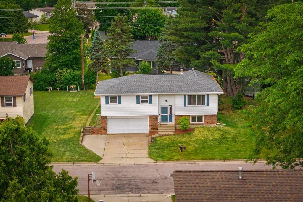 1410 17th Street South, Wisconsin Rapids, WI 54494