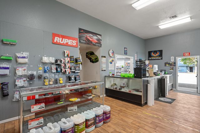 579 E Vilas Road, Central Point, OR 97502