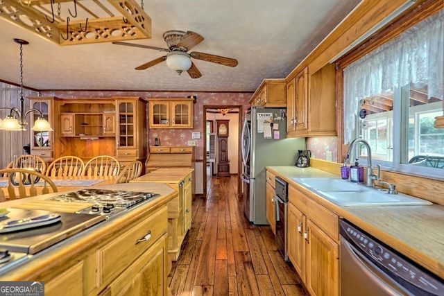 2734 Hidden Valley Road, Hiawassee, GA 30546