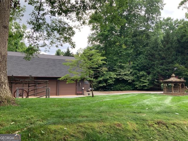 2734 Hidden Valley Road, Hiawassee, GA 30546
