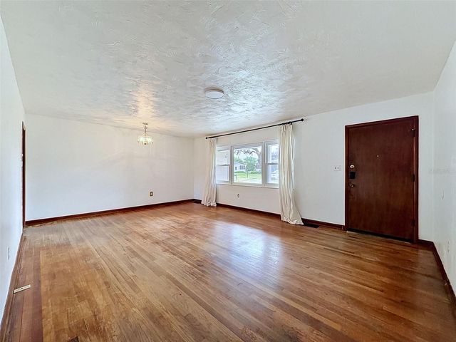 2518 W NORTH STREET, Tampa, FL 33614