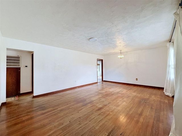 2518 W NORTH STREET, Tampa, FL 33614