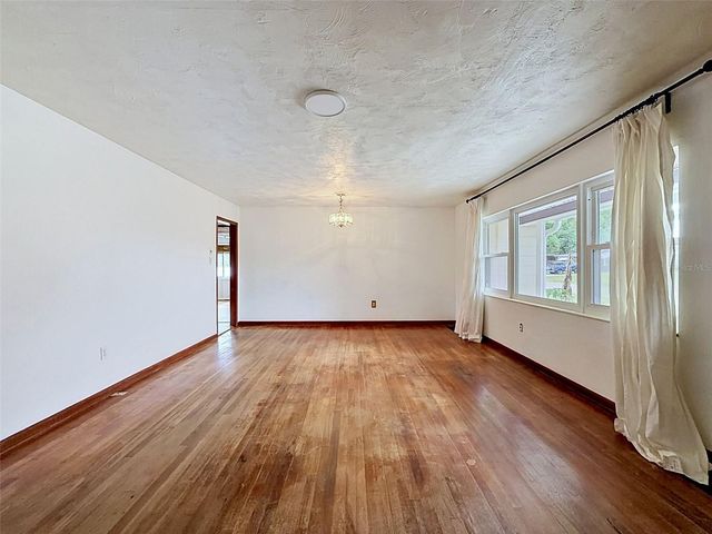 2518 W NORTH STREET, Tampa, FL 33614