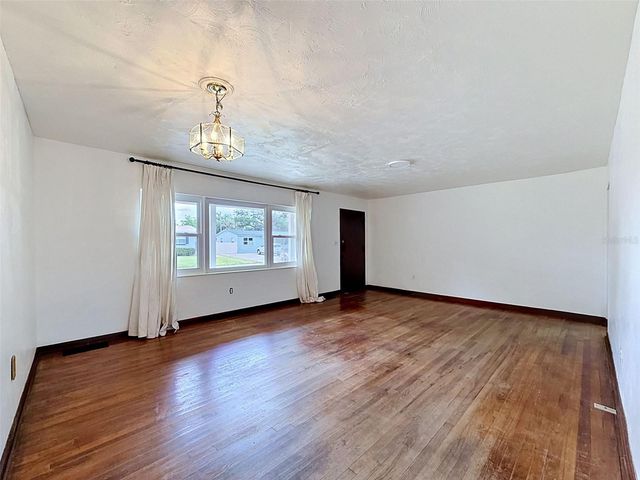 2518 W NORTH STREET, Tampa, FL 33614