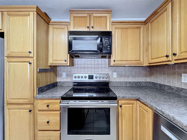 2518 W NORTH STREET, Tampa, FL 33614