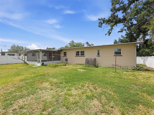 2518 W NORTH STREET, Tampa, FL 33614