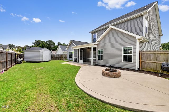 130 Fullcrest Court, Raeford, NC 28376