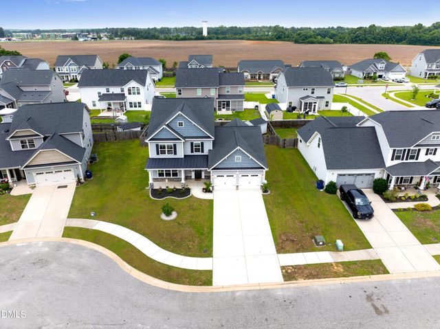 130 Fullcrest Court, Raeford, NC 28376