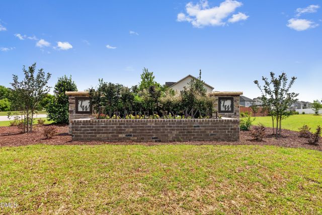 130 Fullcrest Court, Raeford, NC 28376