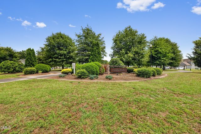 130 Fullcrest Court, Raeford, NC 28376
