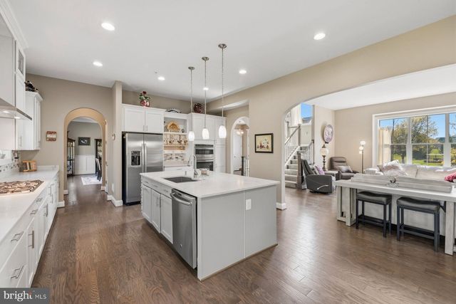 2926 MILL ISLAND PKWY, Frederick, MD 21701