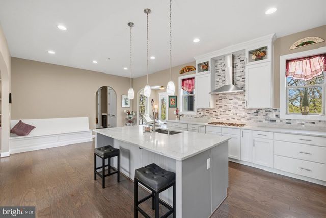 2926 MILL ISLAND PKWY, Frederick, MD 21701