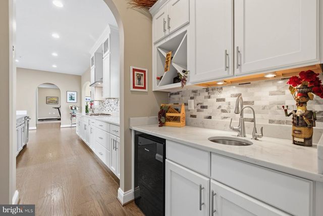 2926 MILL ISLAND PKWY, Frederick, MD 21701